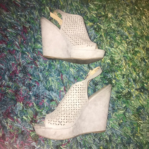 Chinese laundry Matilda wedge sandal - Picture 2 of 6